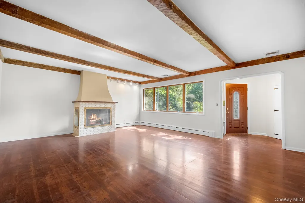 1 Ashland Drive Huntington NY 11743
