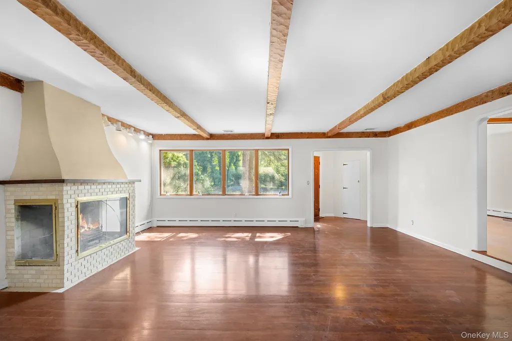 1 Ashland Drive Huntington NY 11743