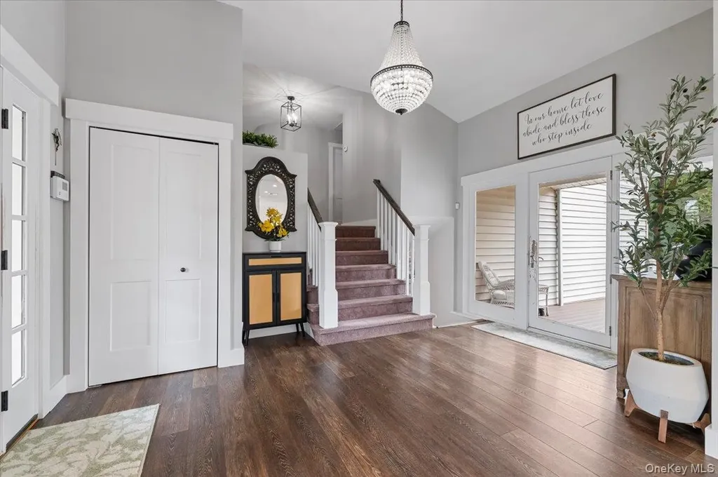 308 Sunset Boulevard Massapequa NY 11758