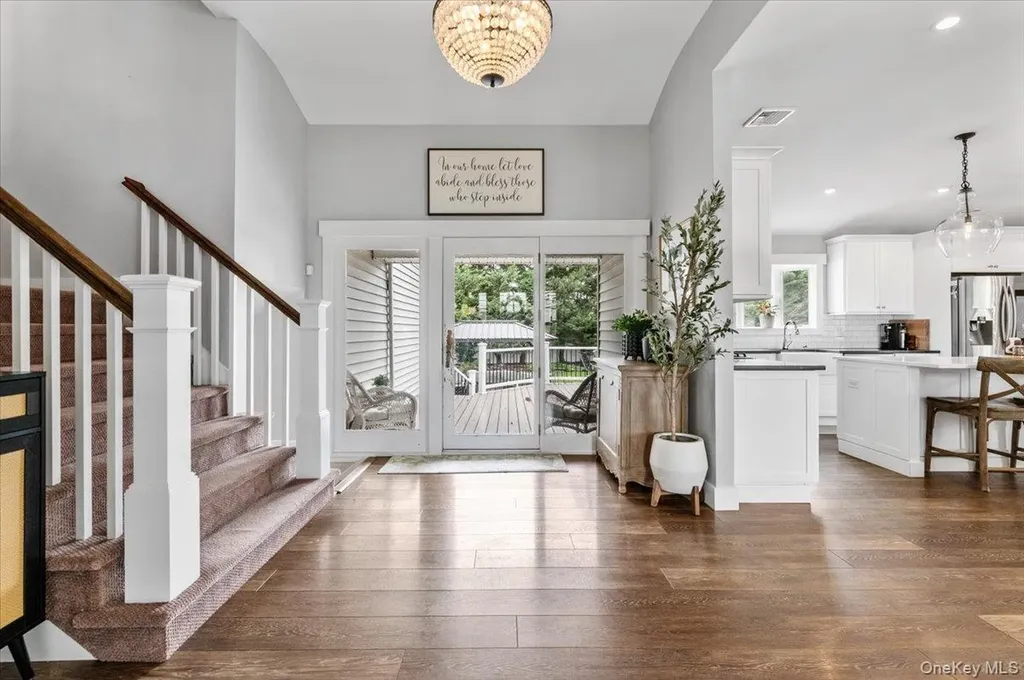 308 Sunset Boulevard Massapequa NY 11758
