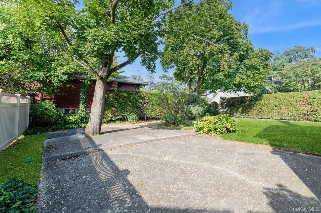 635 Hempstead Avenue West Hempstead NY 11552