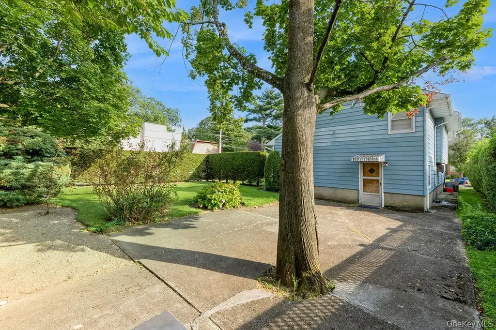 635 Hempstead Avenue West Hempstead NY 11552