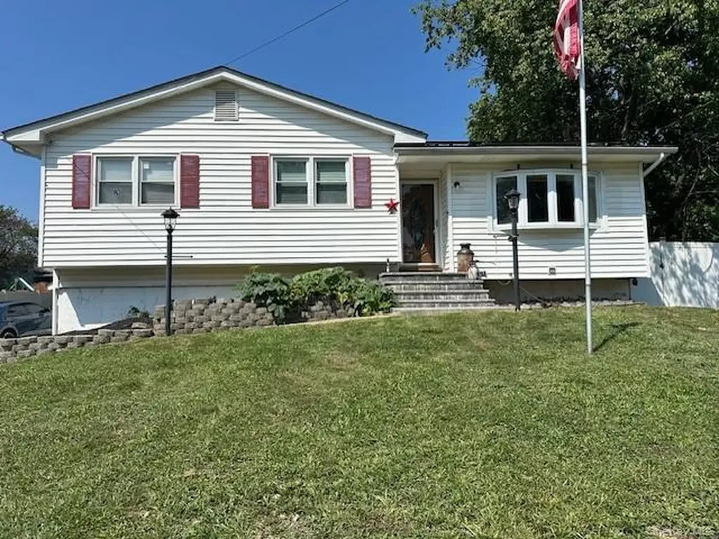 3 Bonnie Brae Drive Middletown NY 10941