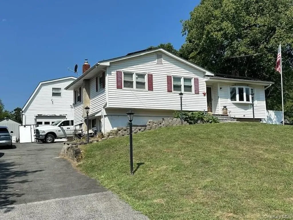 3 Bonnie Brae Drive Middletown NY 10941