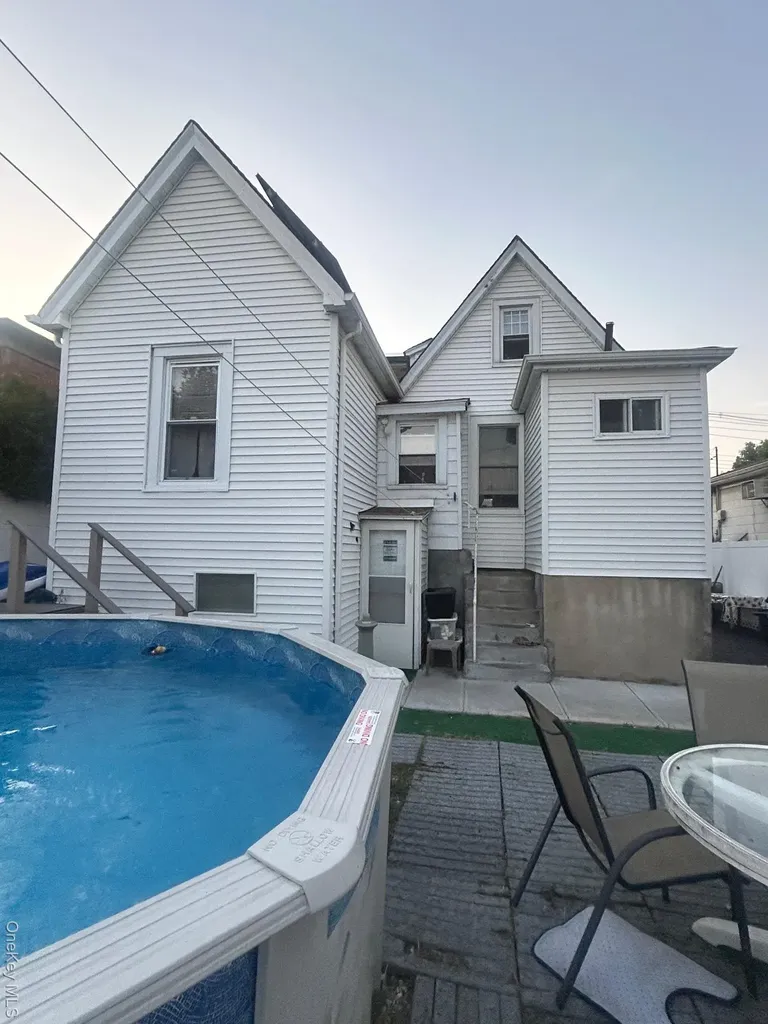 96-10 158th Avenue Howard Beach NY 11414
