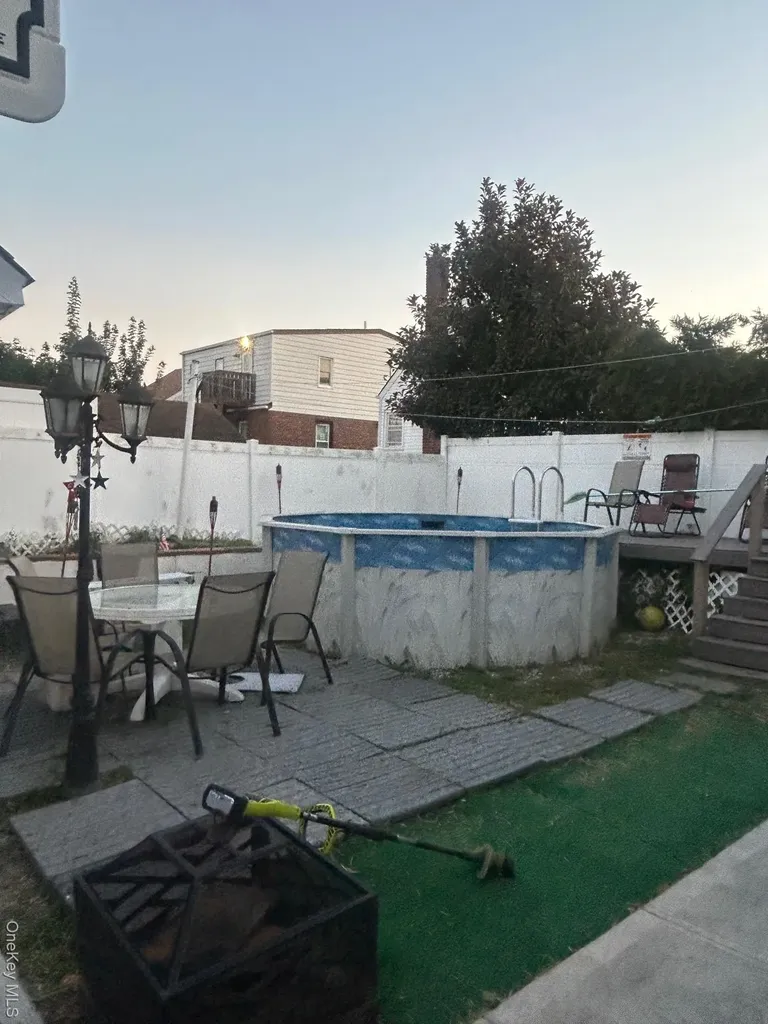 96-10 158th Avenue Howard Beach NY 11414