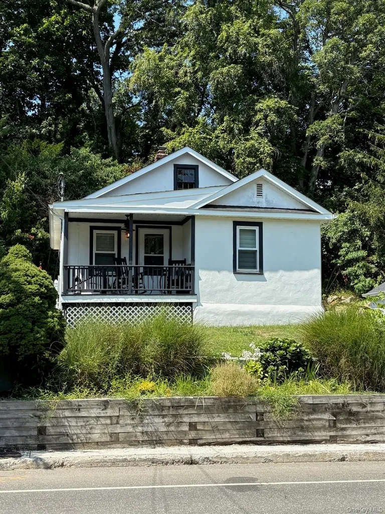 79 Waterside Avenue Northport NY 11768