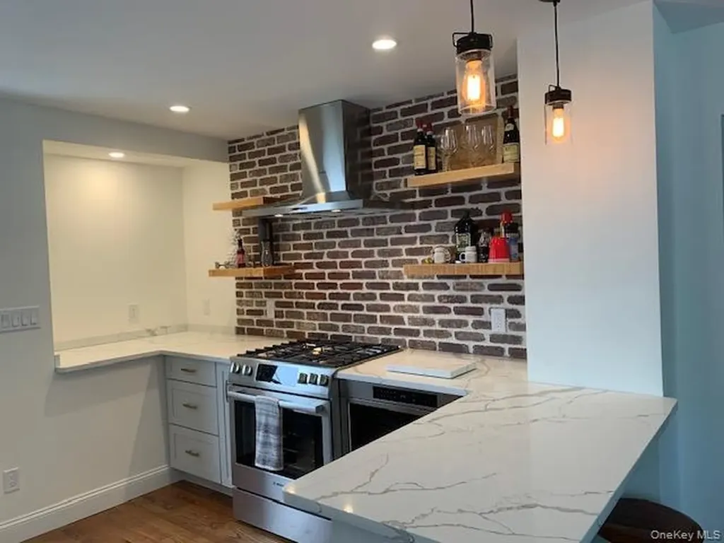 79 Waterside Avenue Northport NY 11768