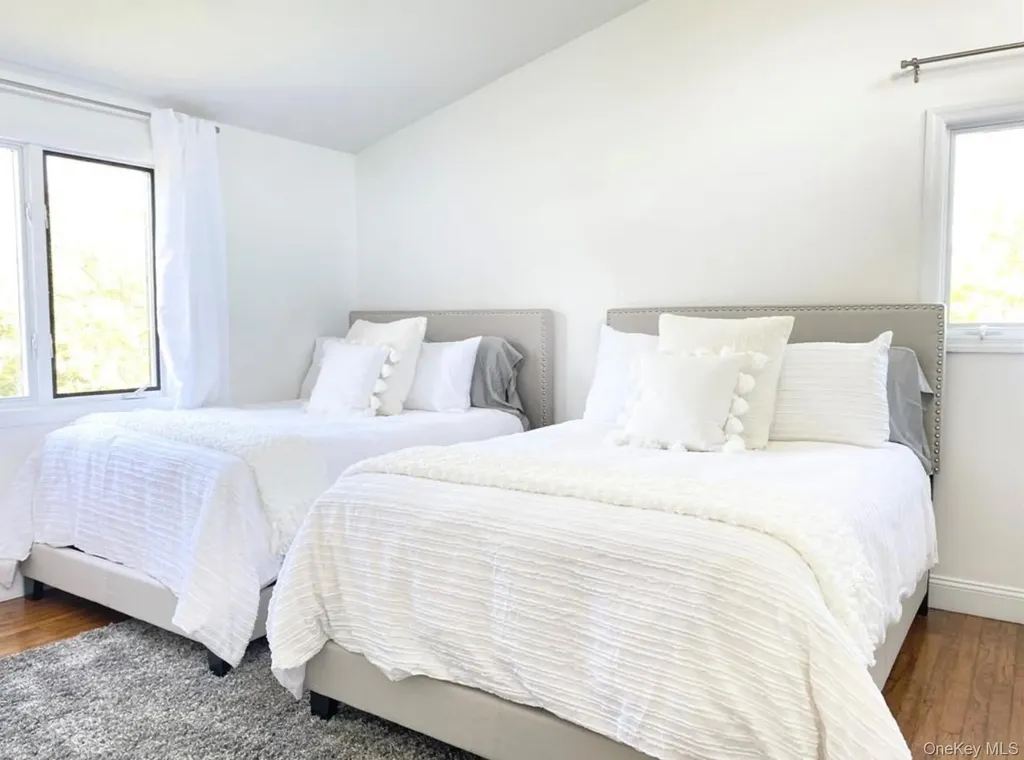 51 Cheviot Southampton NY 11968