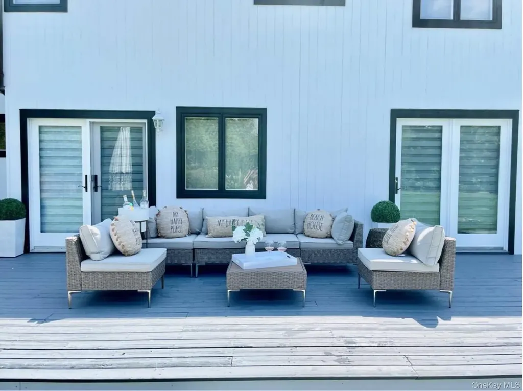 51 Cheviot Southampton NY 11968