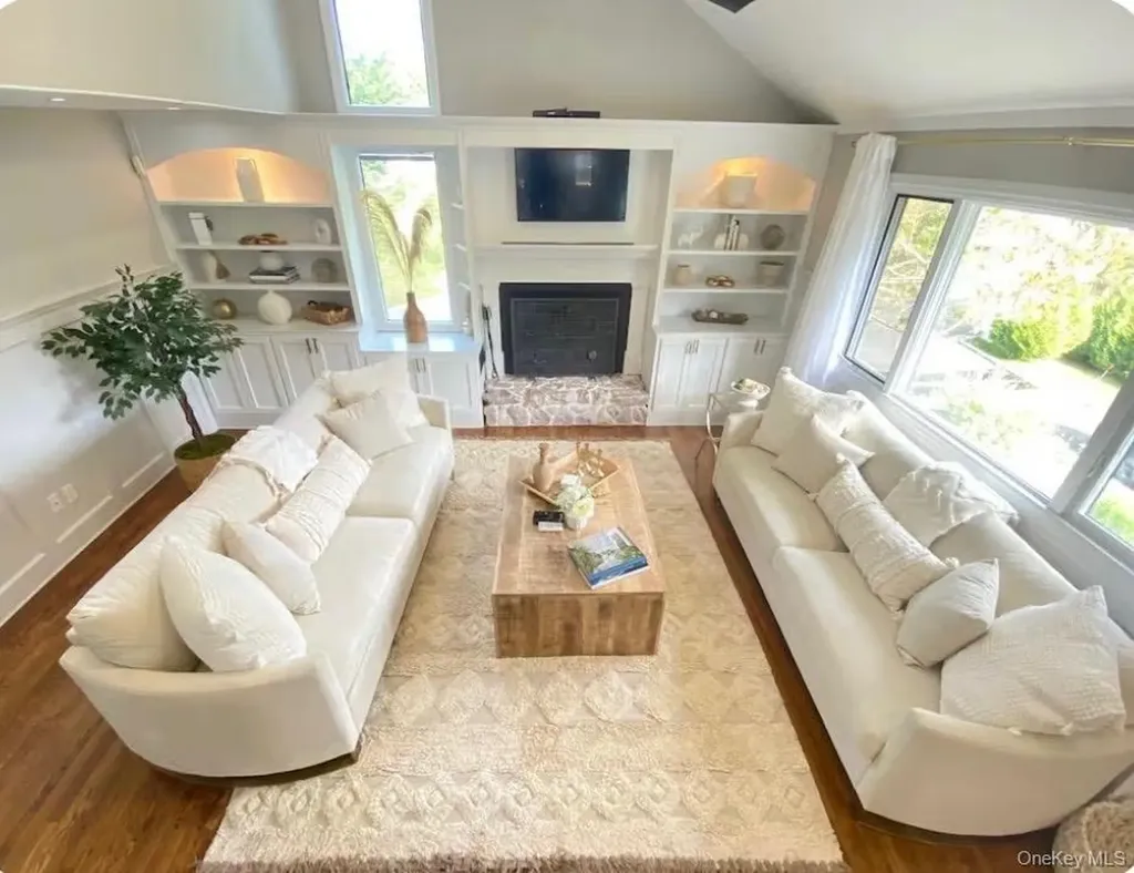 51 Cheviot Southampton NY 11968