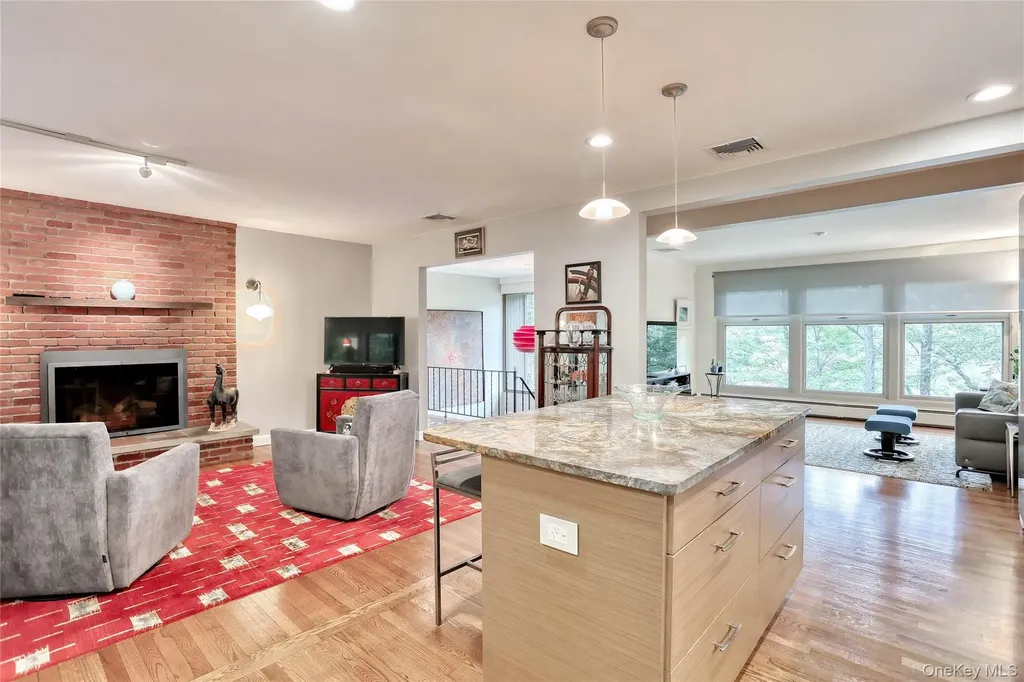4 Steinway Court Suffern NY 10901