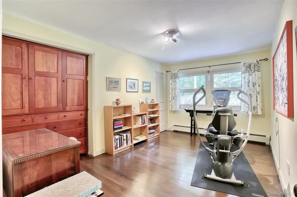 4 Steinway Court Suffern NY 10901