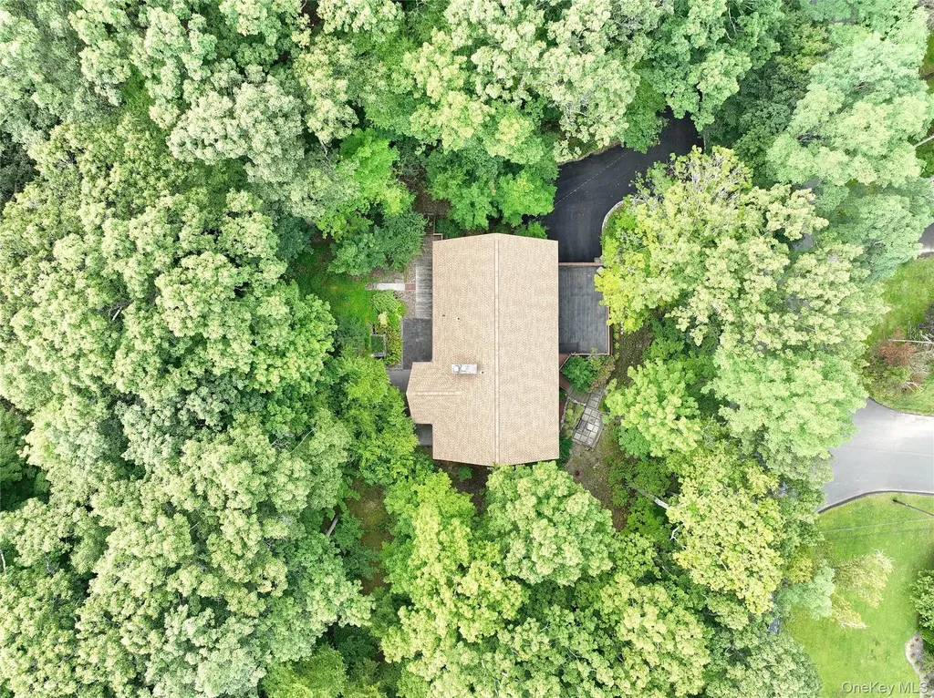 4 Steinway Court Suffern NY 10901