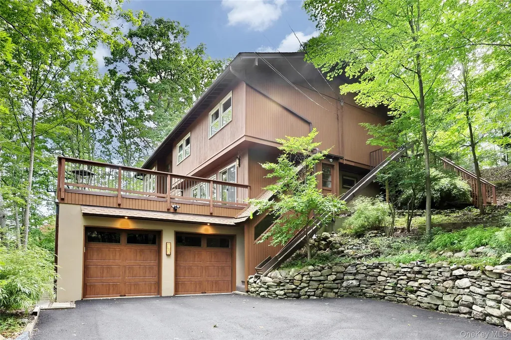 4 Steinway Court Suffern NY 10901