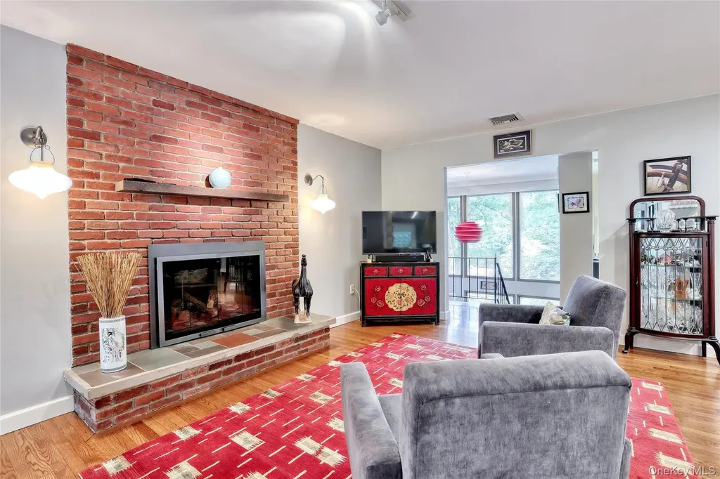 4 Steinway Court Suffern NY 10901