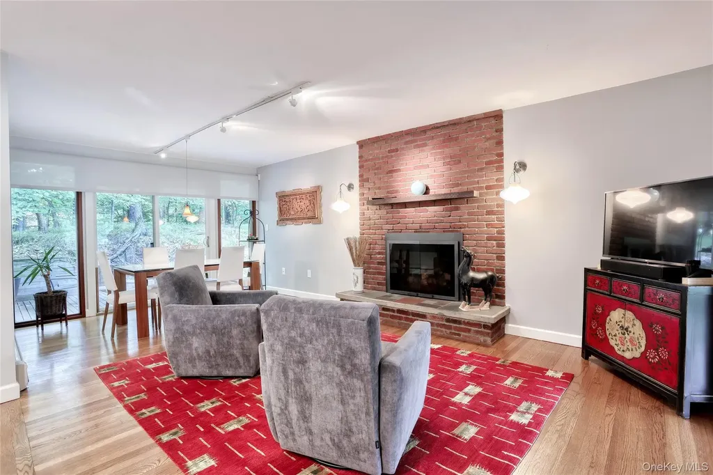 4 Steinway Court Suffern NY 10901