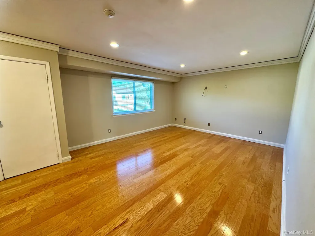 138 N Pointe Circle Coram NY 11727