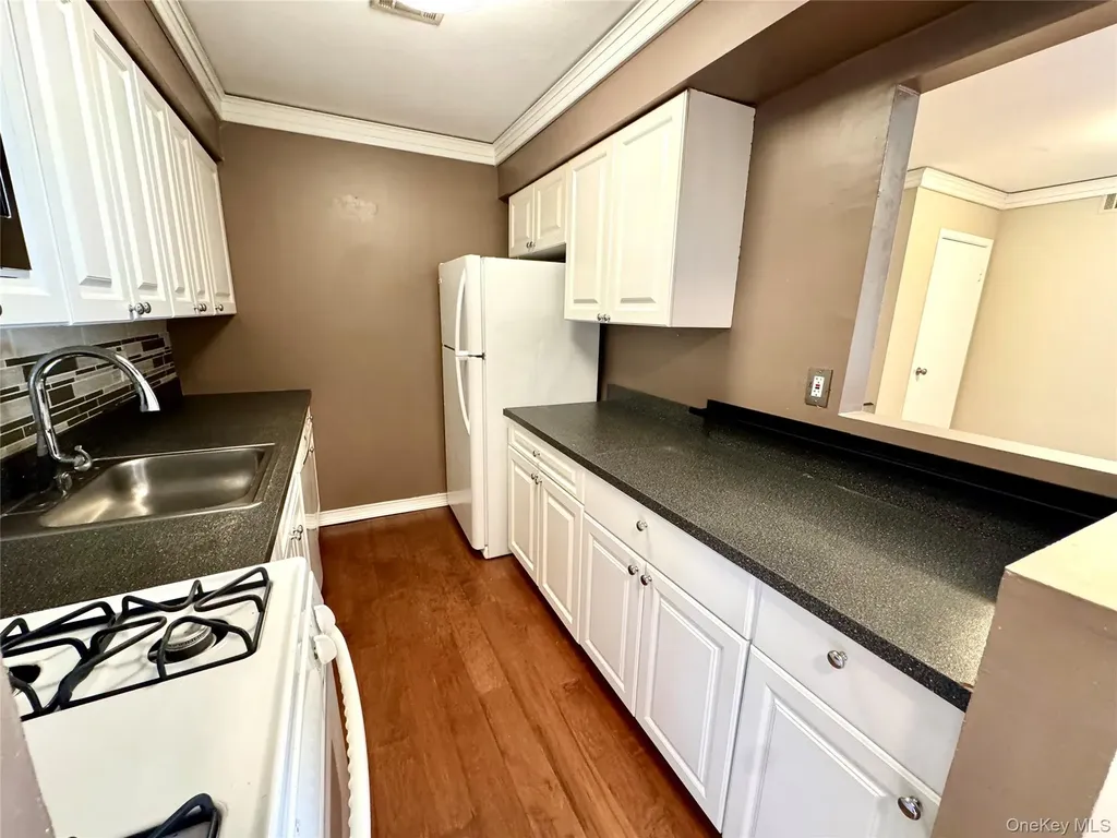 138 N Pointe Circle Coram NY 11727