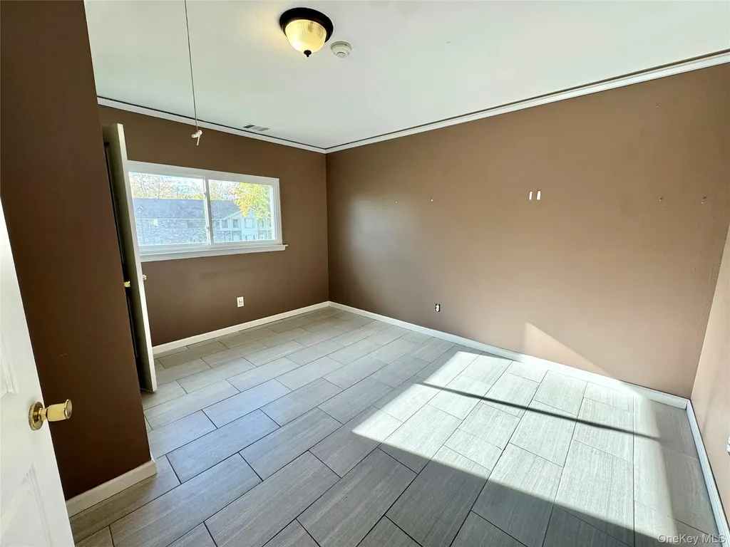 138 N Pointe Circle Coram NY 11727