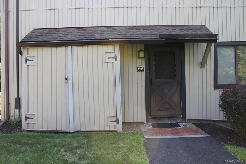 3303 Pine Cone Court Poughkeepsie NY 12603