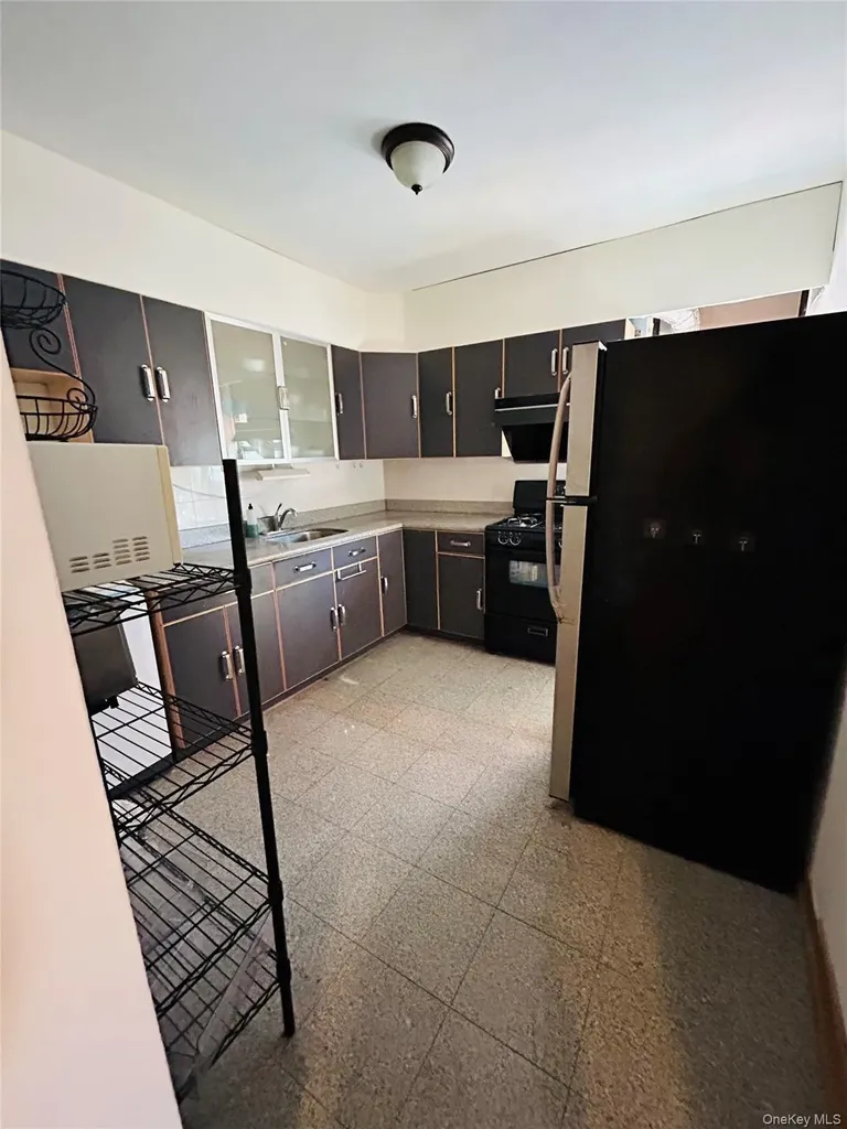71-11 Yellowstone Boulevard Forest Hills NY 11375