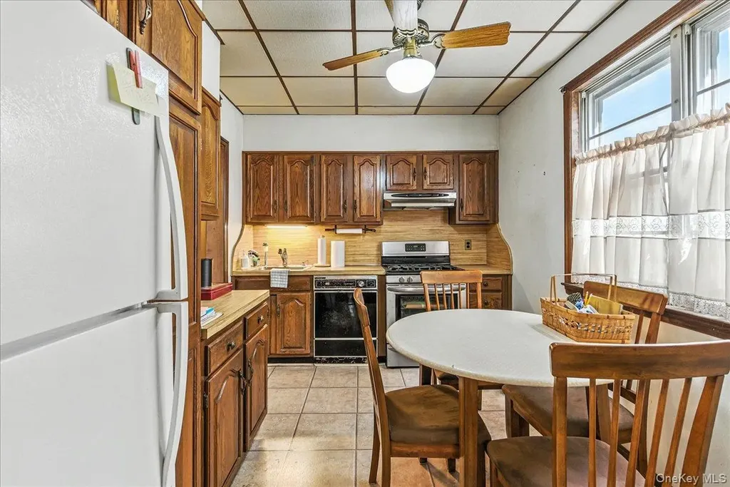 9015 Bayview Place Brooklyn NY 11236