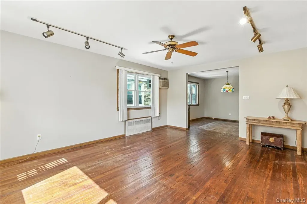9015 Bayview Place Brooklyn NY 11236
