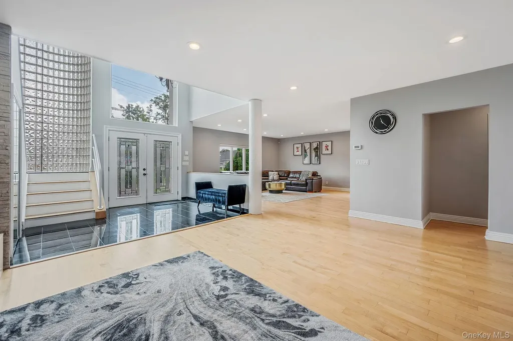 94 Forest Avenue Massapequa NY 11758
