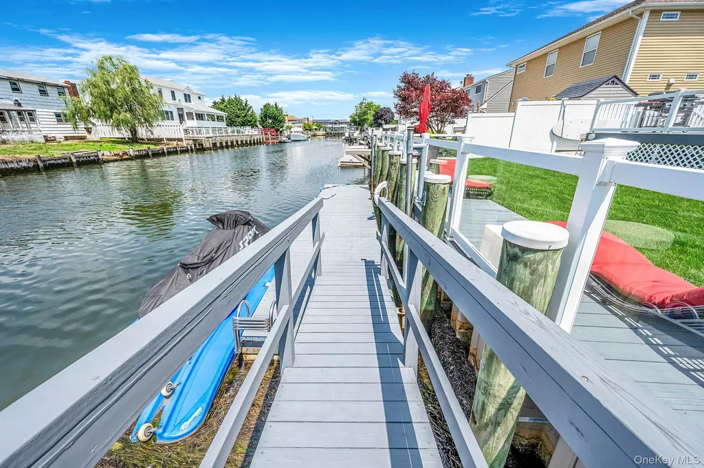 94 Forest Avenue Massapequa NY 11758