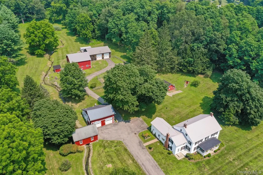 163 Gardner Hollow Road Poughquag NY 12570