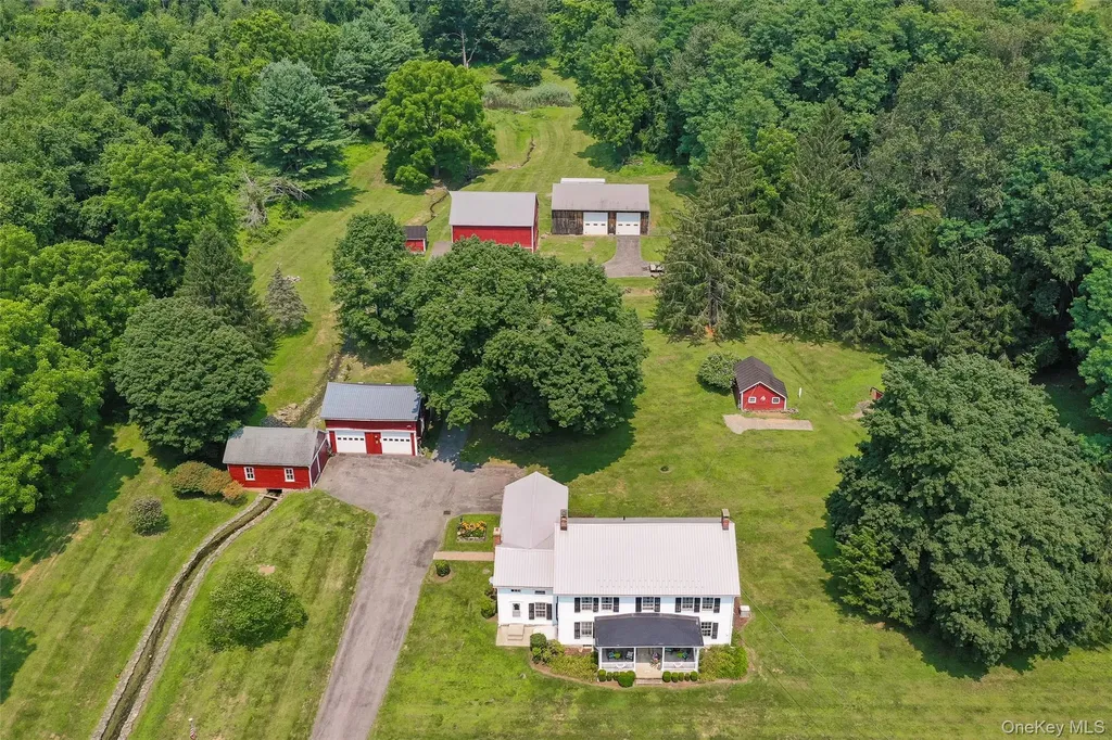 163 Gardner Hollow Road Poughquag NY 12570