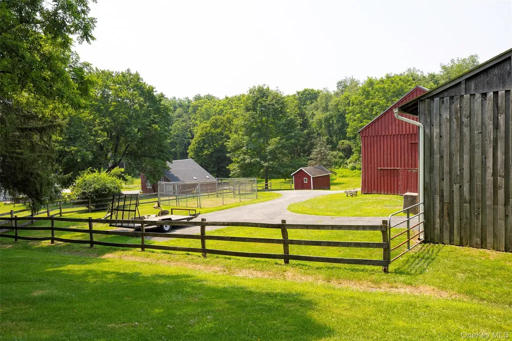 163 Gardner Hollow Road Poughquag NY 12570