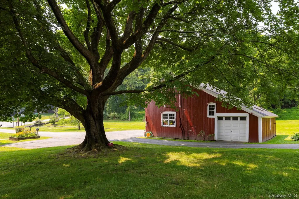 163 Gardner Hollow Road Poughquag NY 12570