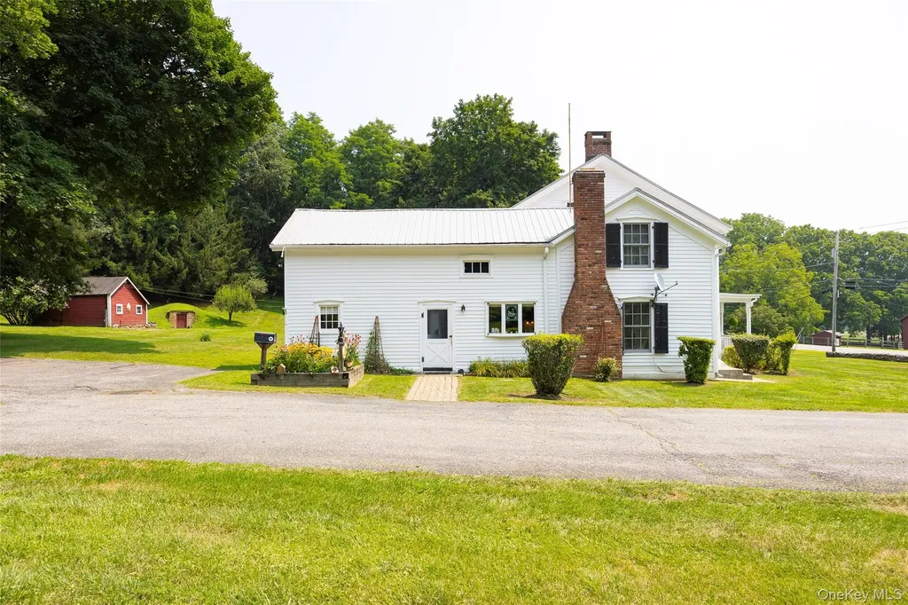 163 Gardner Hollow Road Poughquag NY 12570