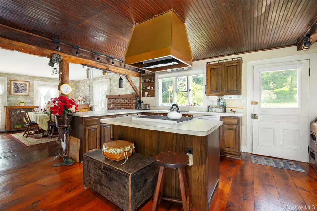 163 Gardner Hollow Road Poughquag NY 12570