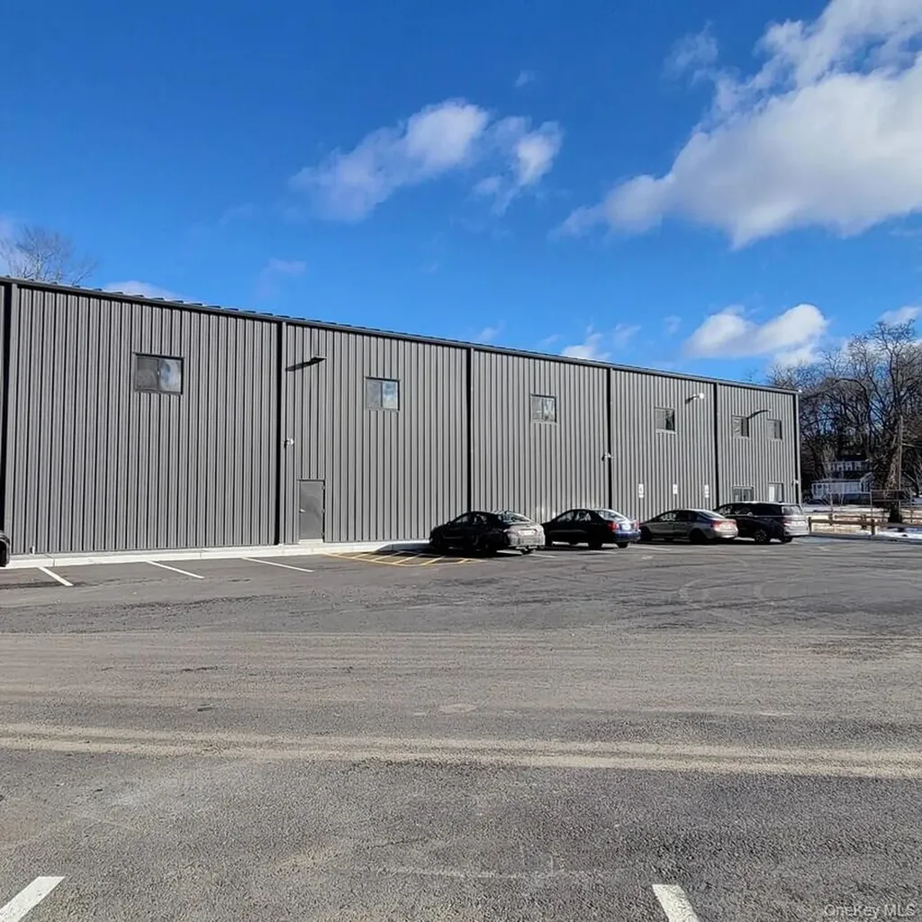 2445 State Route 208 Walden NY 12586