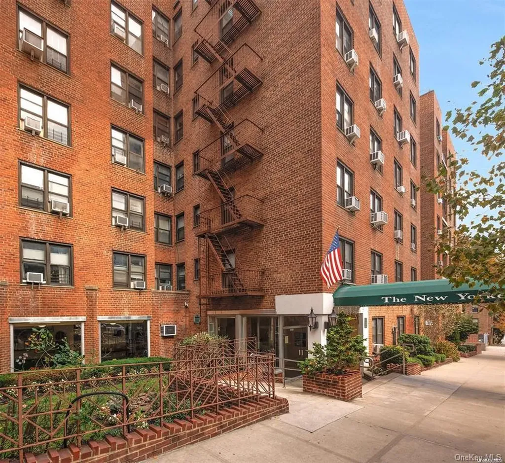 103-25 68 Avenue Forest Hills NY 11375