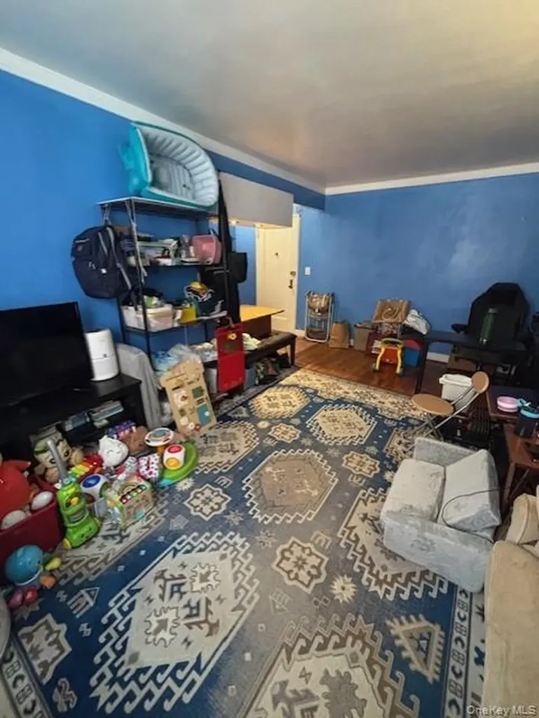 103-25 68 Avenue Forest Hills NY 11375