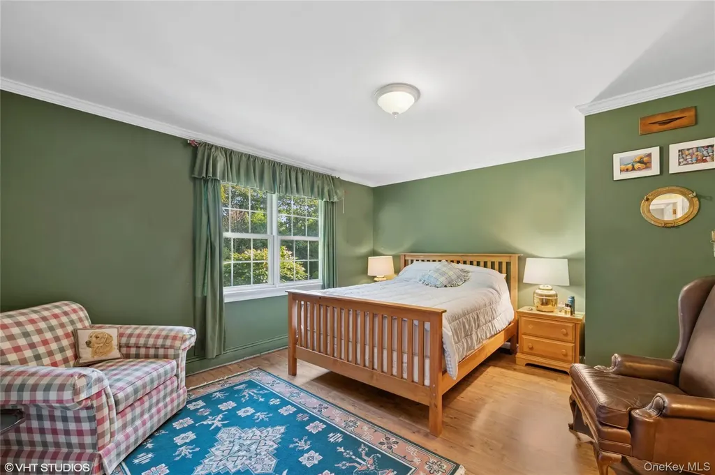 2 Hawk Drive Lloyd Harbor NY 11743