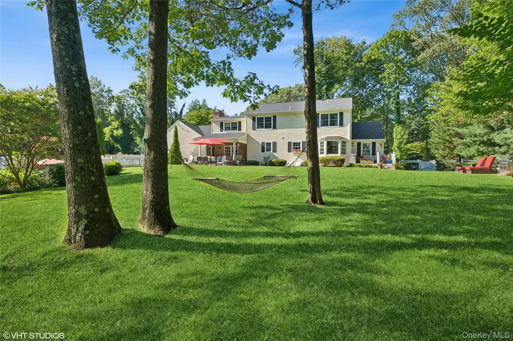 2 Hawk Drive Lloyd Harbor NY 11743