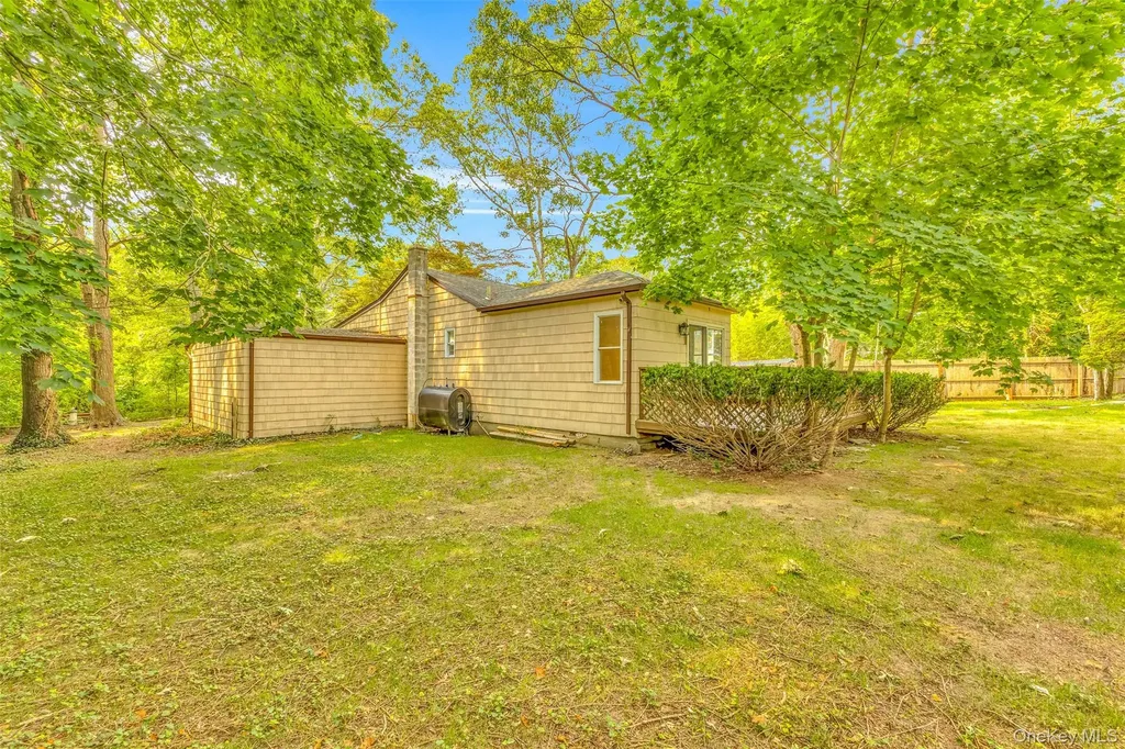 108 Riviera Drive Mastic NY 11950