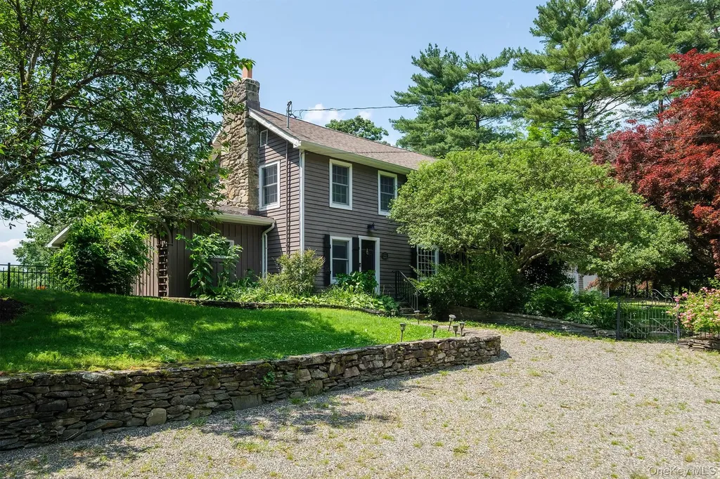 26 Curry Lane Hyde Park NY 12538