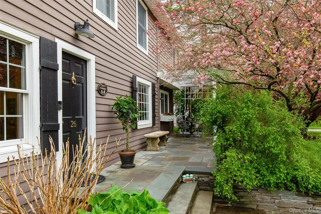 26 Curry Lane Hyde Park NY 12538