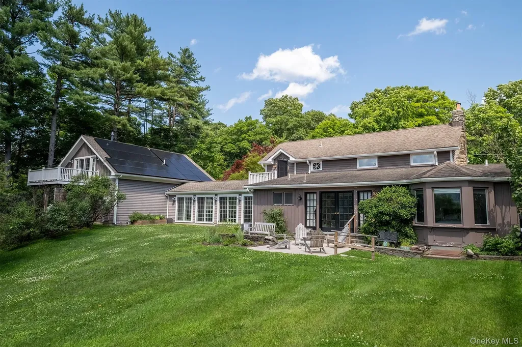 26 Curry Lane Hyde Park NY 12538