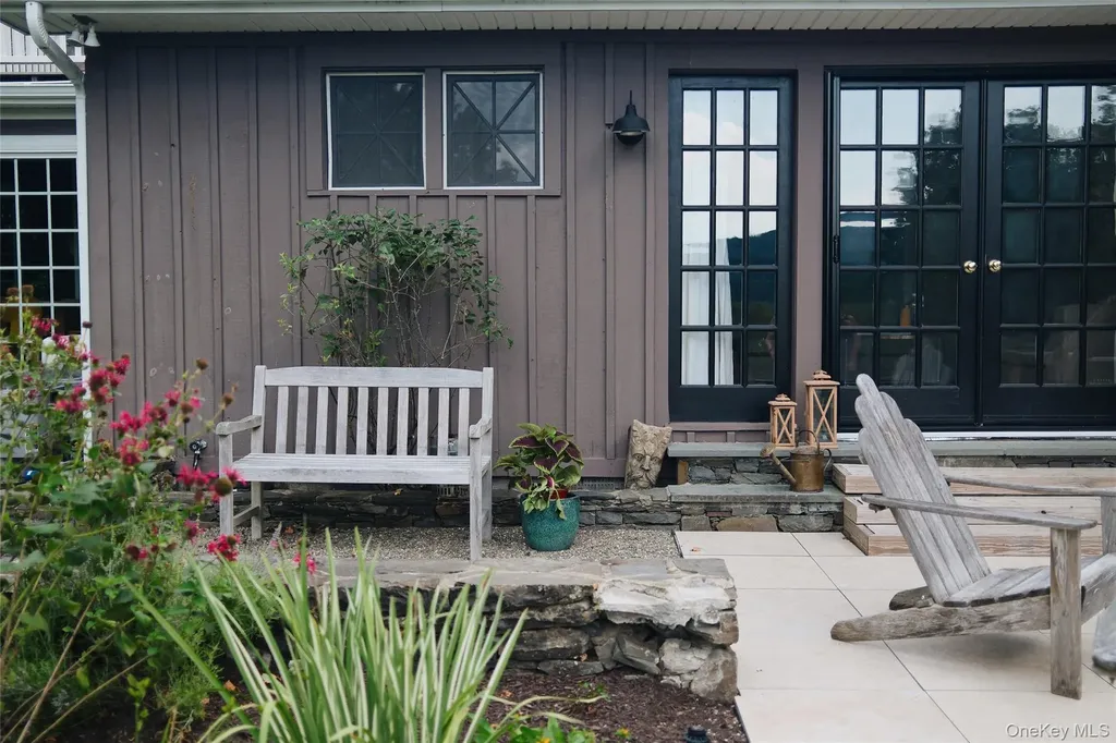 26 Curry Lane Hyde Park NY 12538