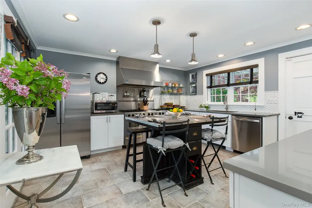 26 Curry Lane Hyde Park NY 12538
