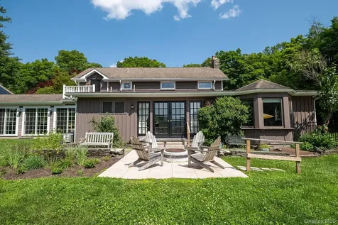 26 Curry Lane Hyde Park NY 12538