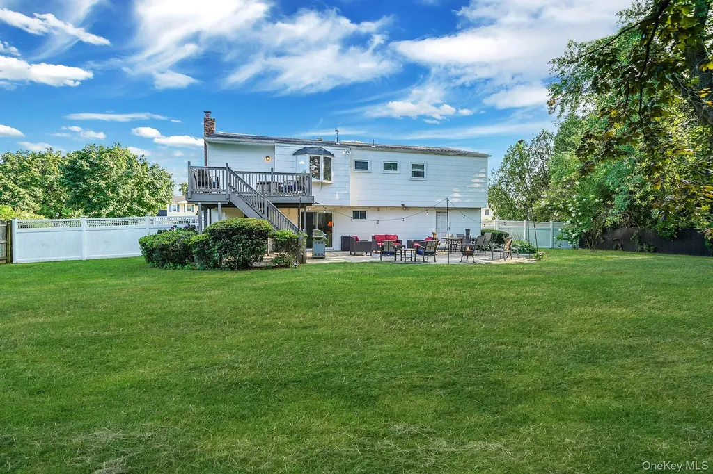 54 Peppermint Road Commack NY 11725