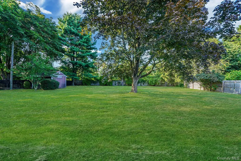54 Peppermint Road Commack NY 11725